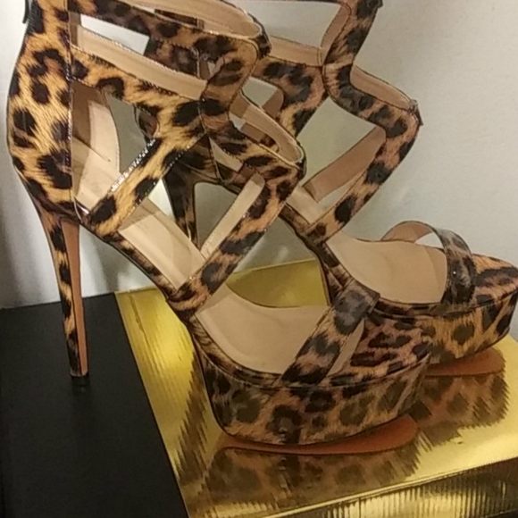 Leopard print high heels - Picture 1 of 4